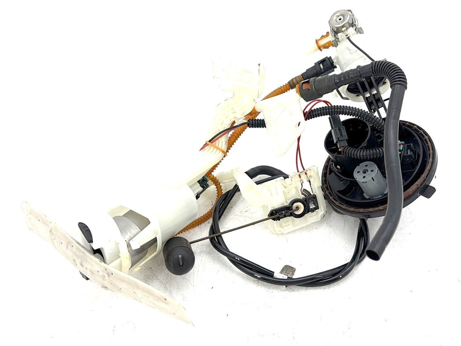 2018 Harley Electra Glide Touring Ultra Fuel Pump Gas Gasoline Petrol Sending