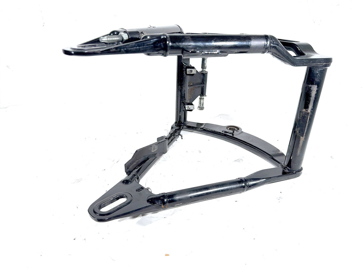 2006 Harley Softail Deuce FXSTDI OEM Rear Fork Swingarm Swing Arm