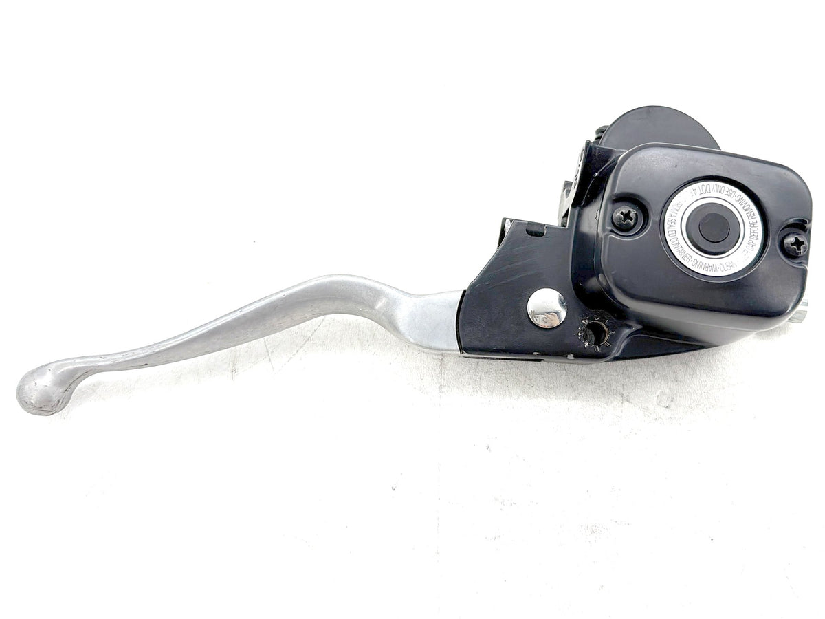 17 Harley Dyna Street Bob OEM Front Right Brake Lever Master Cylinder 9/16" bore