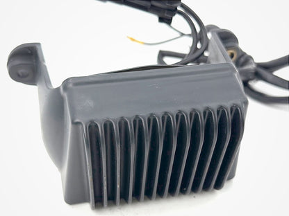 1999 - 2006 Harley-Davidson Touring CVO Screamin Eagle Road King Voltage Regulator Rectifier   	74505-02