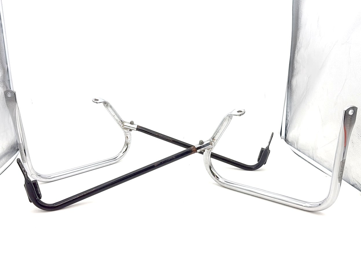 2005 Harley Touring FLHRCI Road King Classic OEM Rear Left Right Saddlebag Guard Rails Bar