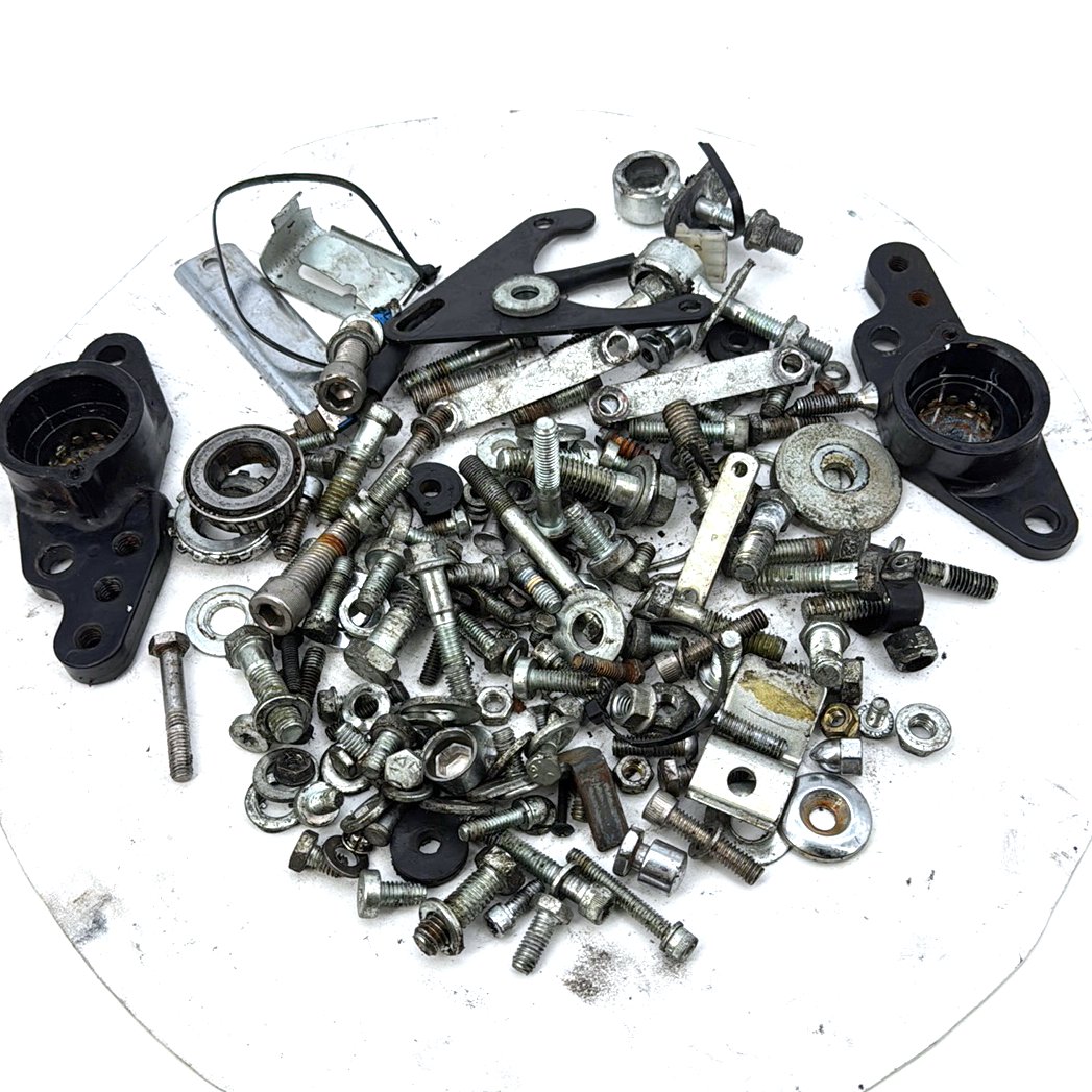 1999 - 2006 Harley-Davidson Touring Road King Hardware Bolts Nuts & Brackets