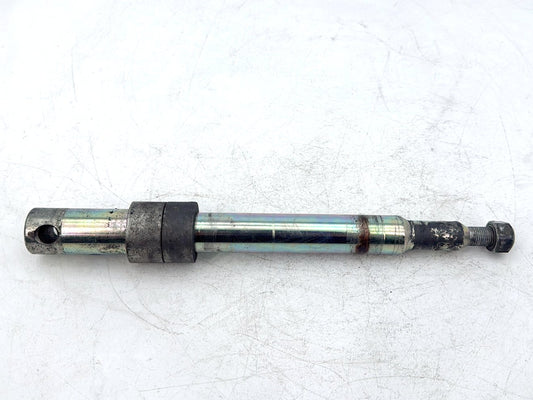 1999 - 2006 Harley-Davidson Dyna Super Glide Front Wheel Axle Bolt Shaft 40928-06