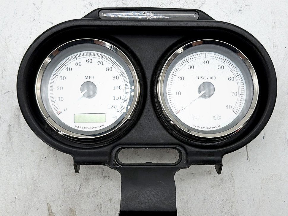 2011 Harley Road Glide Air Oil Volt Fuel Tacho Speedo Gauges Silver Face 24K