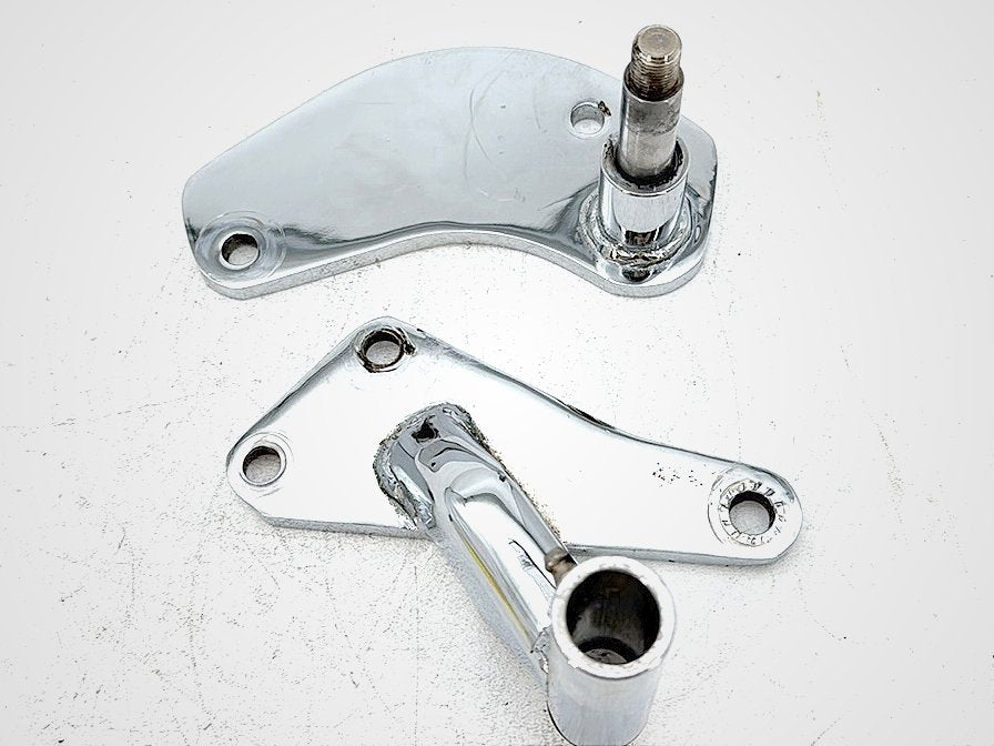 2001 Harley Sportster 883 Hugger XLH883 OEM Left Right Driver Footpeg Bracket Mounts