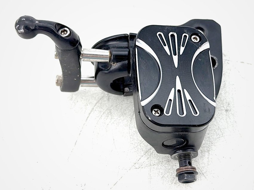 2015 Harley Road Glide Touring FLTRXS OEM Front Right Hand Brake Lever Master Cylinder Reservoir