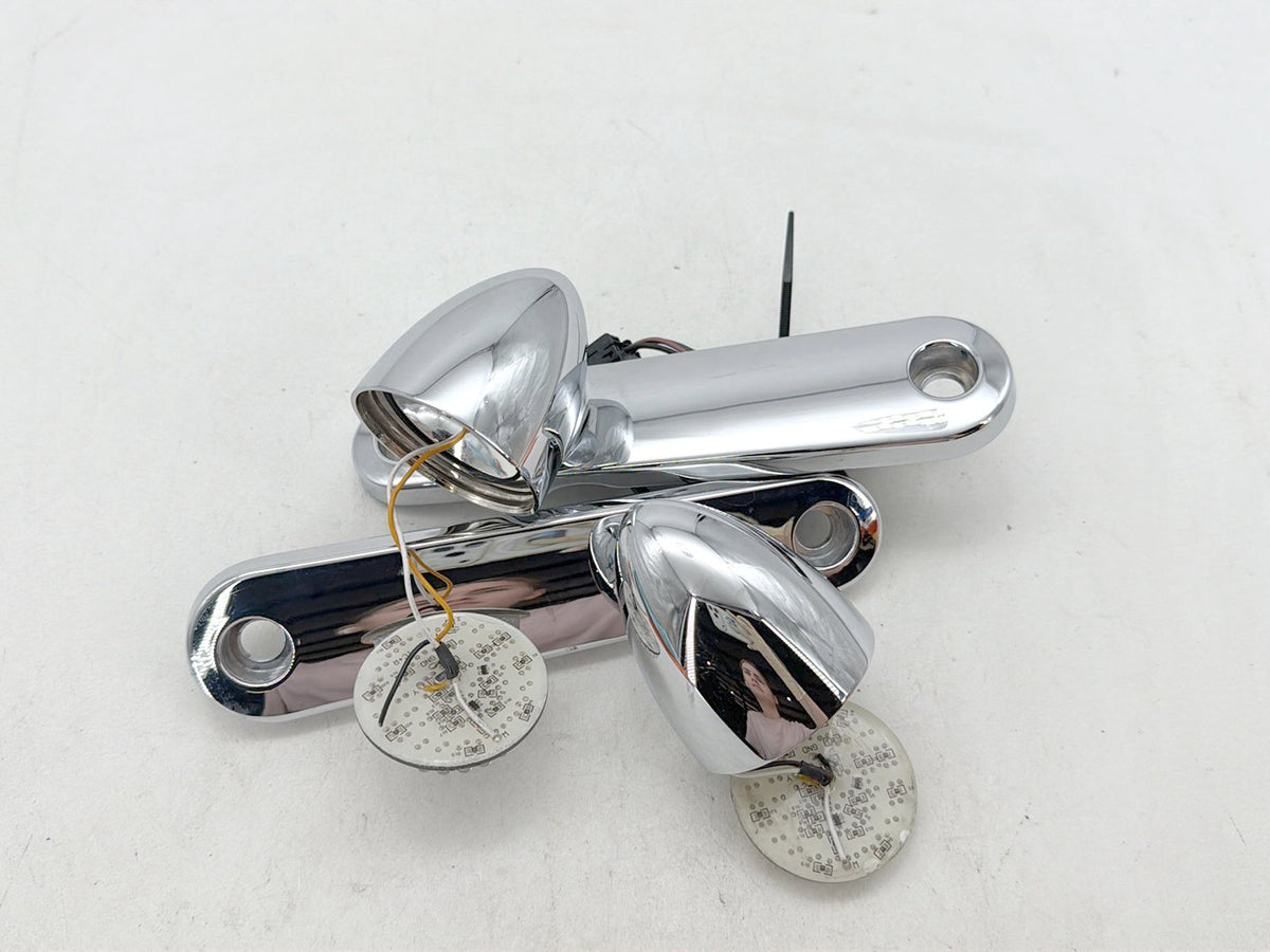 10 Harley Street Glide Touring FLHX OEM Front Left Right Turn Signal Indicators
