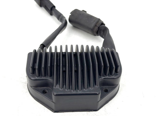 1999 - 2006 Harley-Davidson Dyna Super Glide Voltage Regulator Rectifier  74631-04