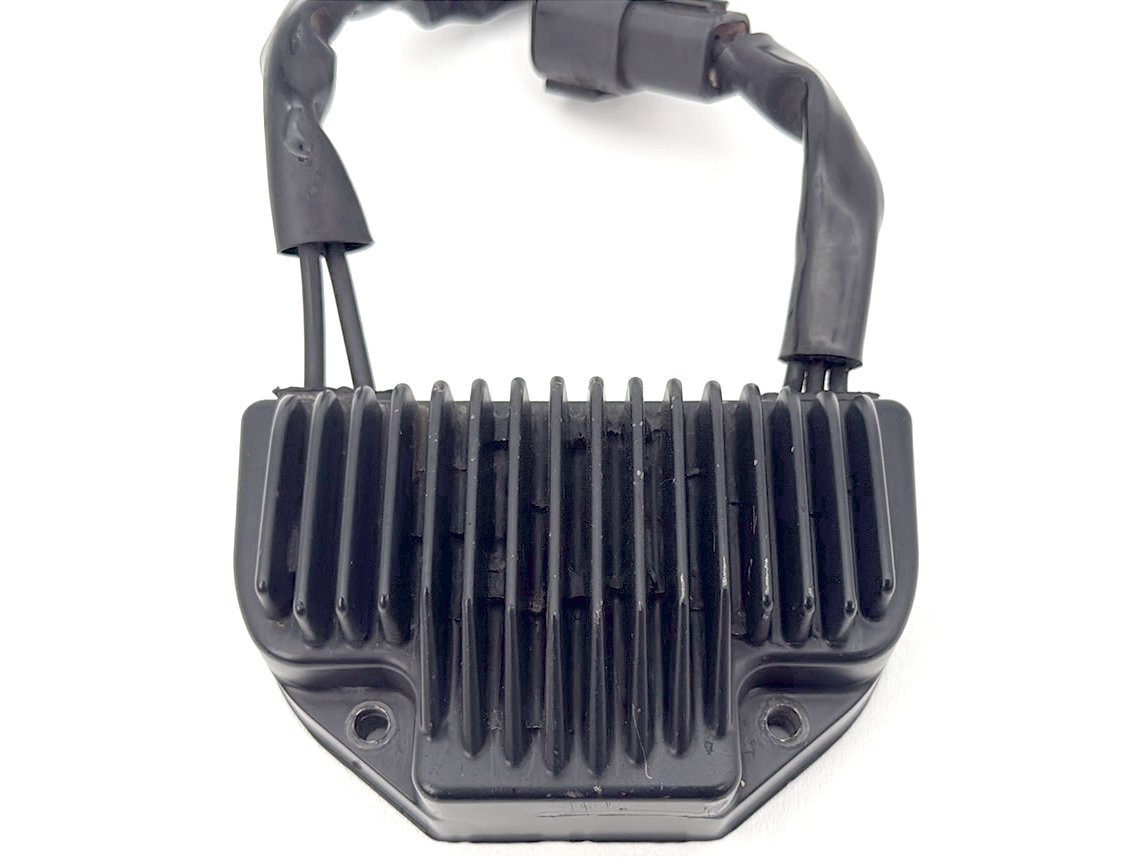 2006 - 2017 Harley-Davidson Dyna Street Bob Voltage Regulator Rectifier  74631-06