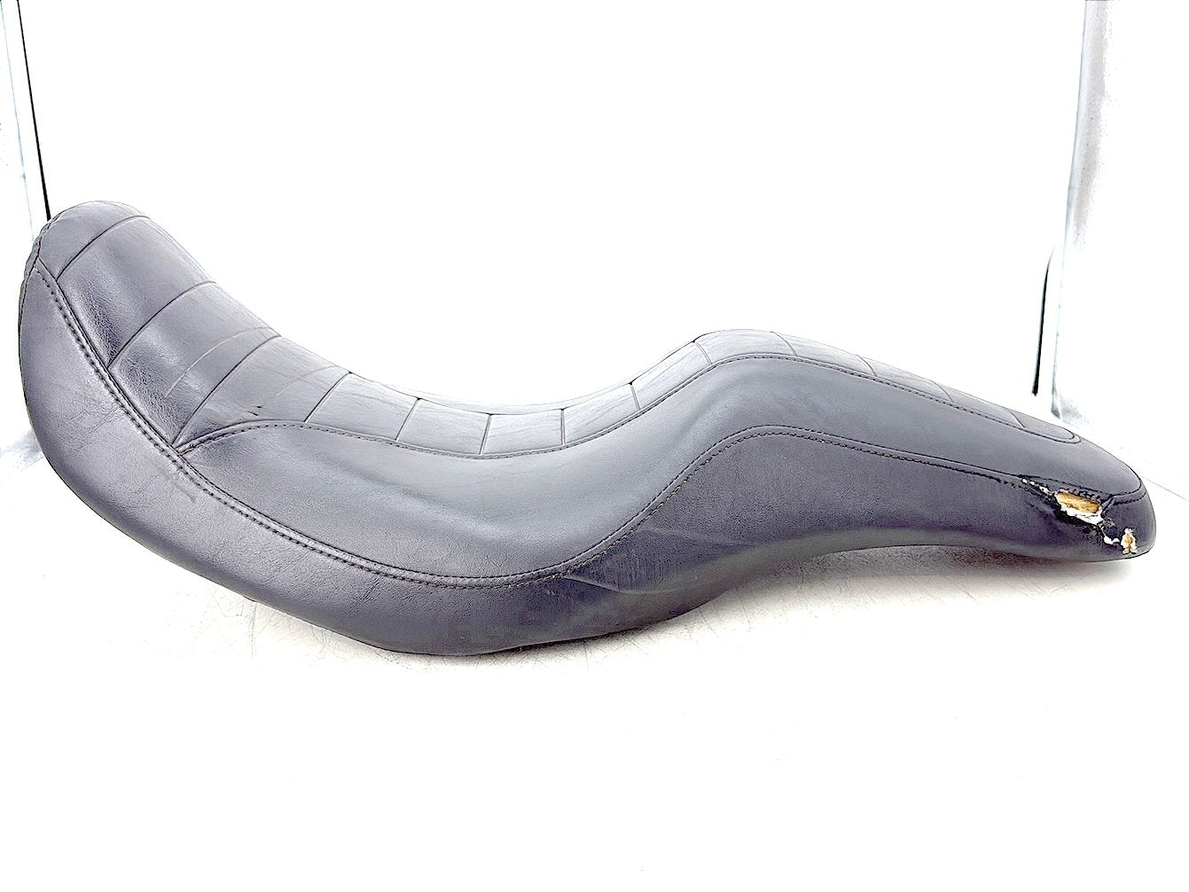 2012 Harley Dyna Super Glide Custom FXDCI OEM Passenger Rider Driver Seat Saddle