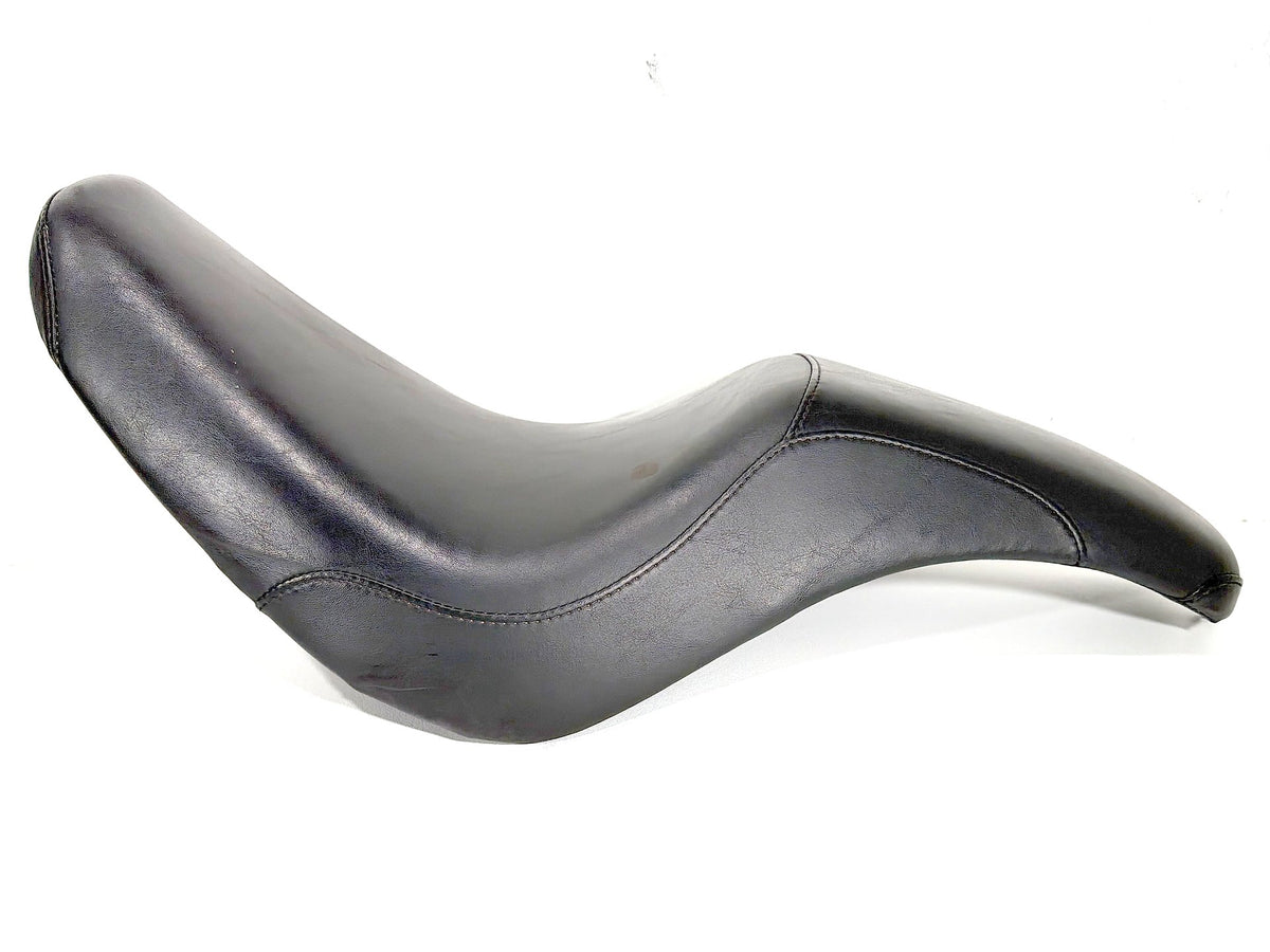 2008 Harley Softail Custom FXSTC OEM Passenger Rider Driver Seat Saddle