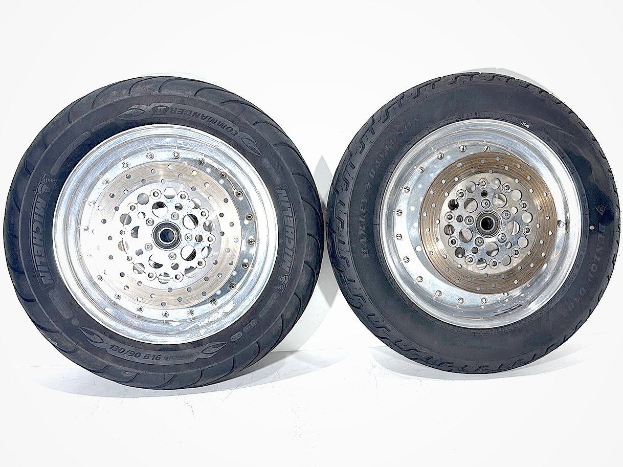 1999 - 2006 Harley-Davidson Touring CVO Screamin Eagle Road King Front & Rear Wheel Rim Tire 43750-03