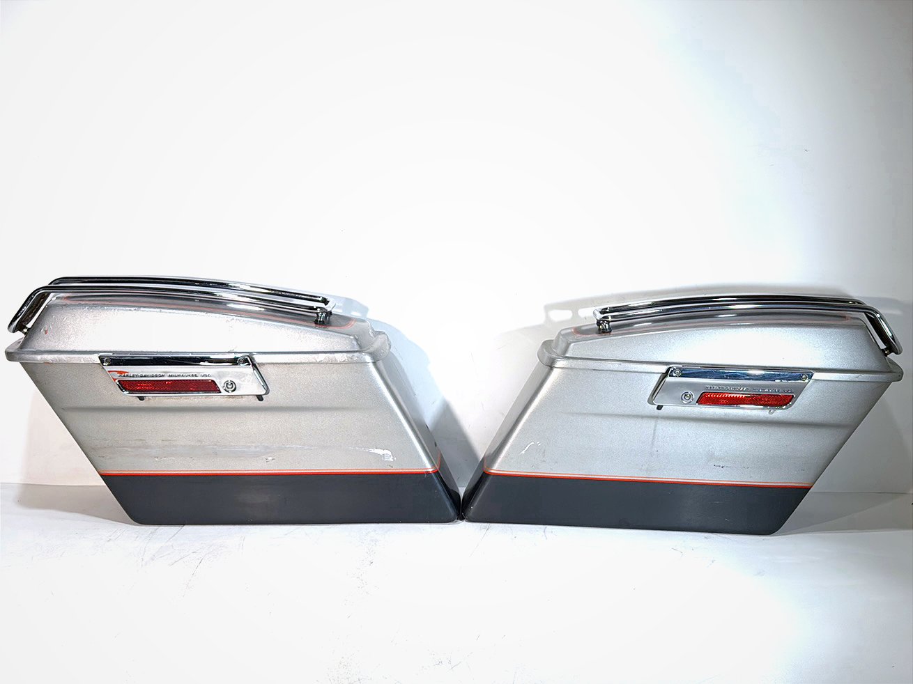 1984 - 1998 Harley-Davidson Touring Electra Glide Classic Left Right Saddlebags Luggage NOKey 90752-93