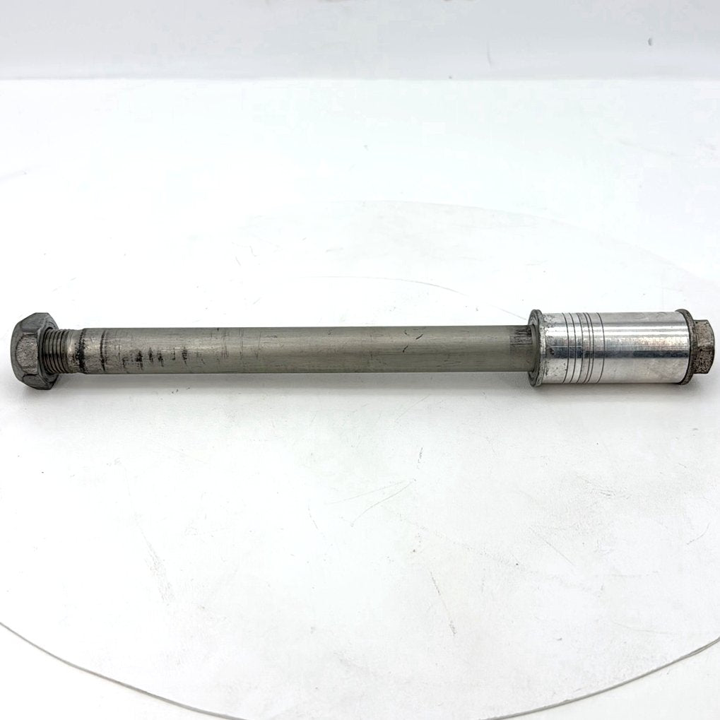 2007 - 2012 Harley-Davidson Dyna Super Glide Rear Wheel Axle Bolt Shaft  	41114-08