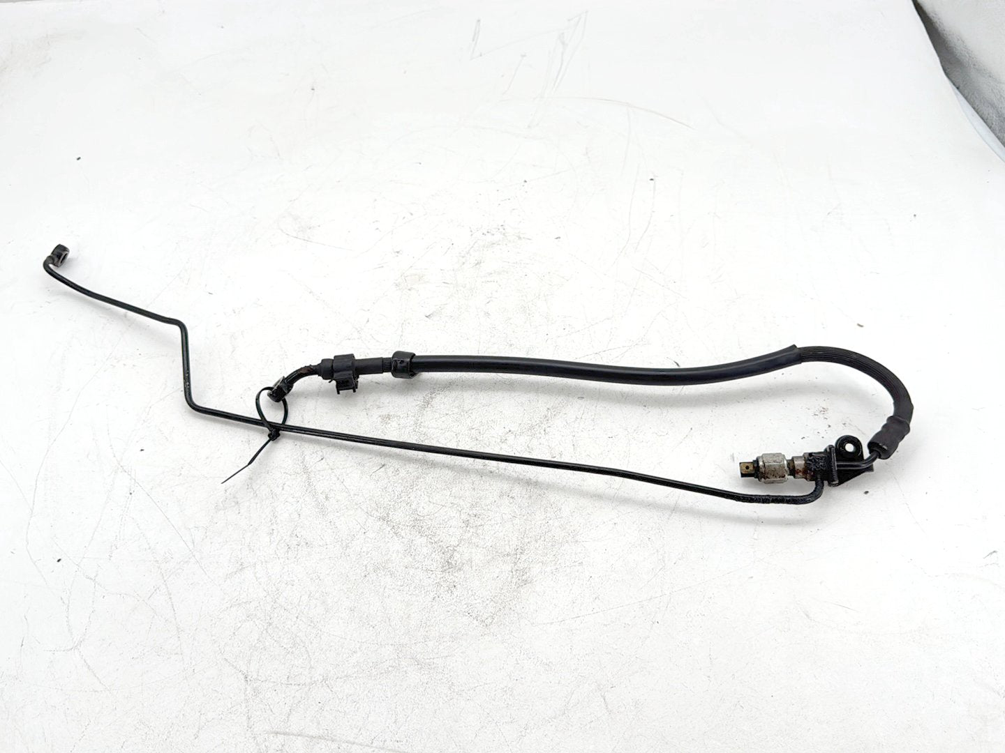 2006 Harley Street Glide Touring FLHXI OEM Rear Brake Hose Line Pipe