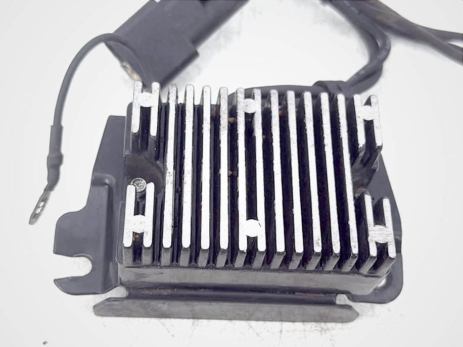 2011 Harley Street Glide Touring FLHX OEM Voltage Regulator Rectifier