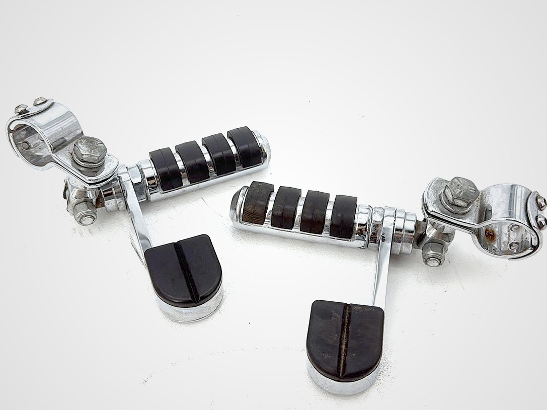 1998 Harley Road King Touring FLHRCI Classic OEM Front Right Left Highway Foot Pegs