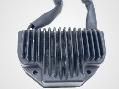 2004 Harley Dyna Super Glide FXDI OEM Voltage Regulator Rectifier