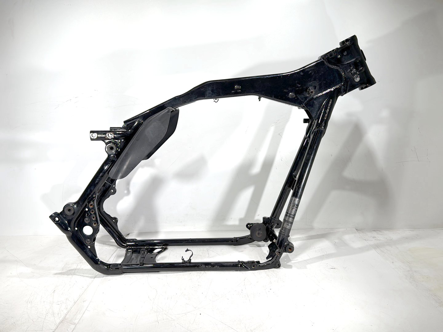 2011 Harley Electra Glide Ultra FLHTK OEM Body Main Frame Chassis SLVG