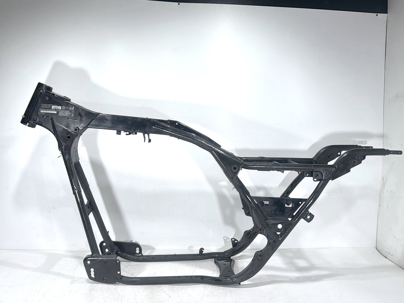 2006 Harley Touring FLHRI Road King OEM Body Main Frame Chassis CLN CLR