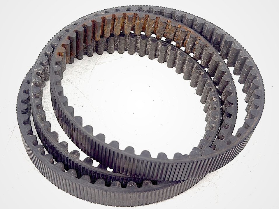 2004 Harley Touring FLHT Electra Glide OEM Rear Drive Belt