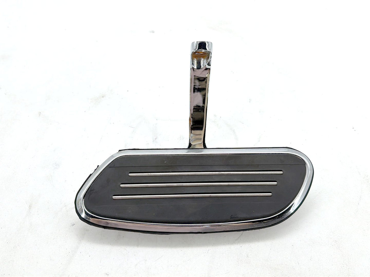 2007 Harley Street Glide Touring FLHX OEM 1 Passenger Floorboard Foot Rest