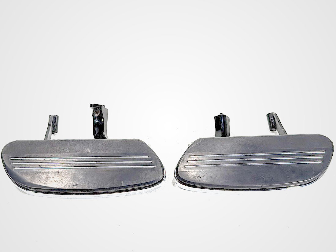 2011 Harley Road Glide Touring FLTRX OEM Left Right Driver Floorboard Foot Rest