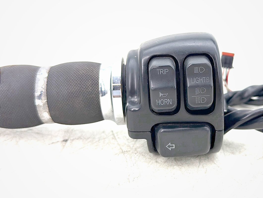 2012 Harley Dyna Super Glide Custom FXDCI OEM Right Engine Start Kill Switches Controls