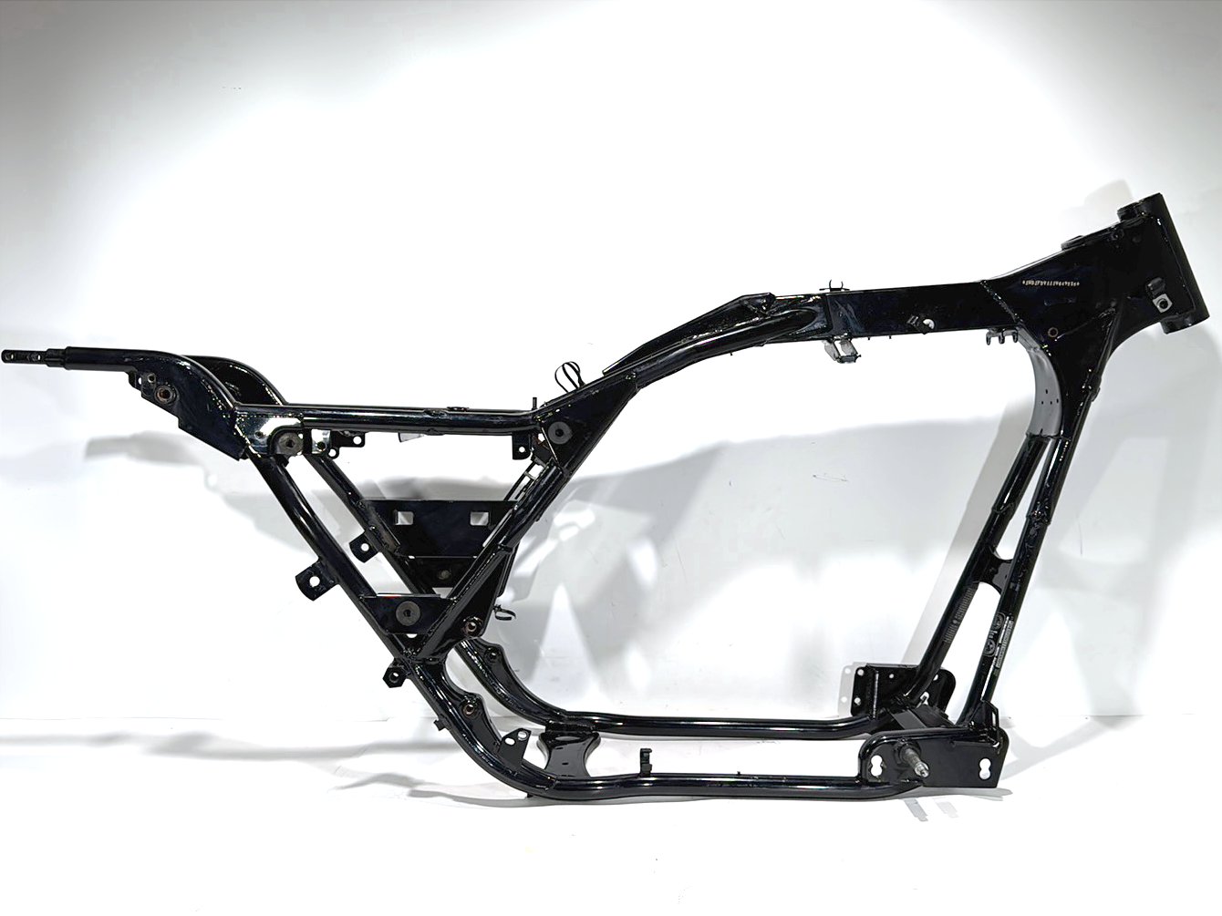 1999 - 2006 Harley-Davidson Touring Road King Body Main Frame Chassis CLN CLR  	47900-01