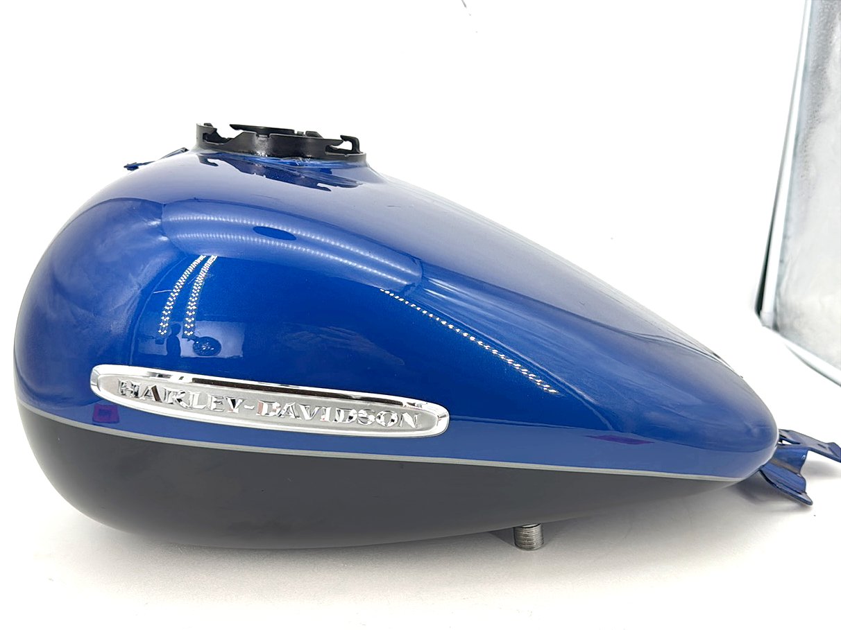 2007 - 2016 Harley-Davidson Touring Electra Glide Ultra Fuel Gas Tank Gasoline Reservoir 61356-08