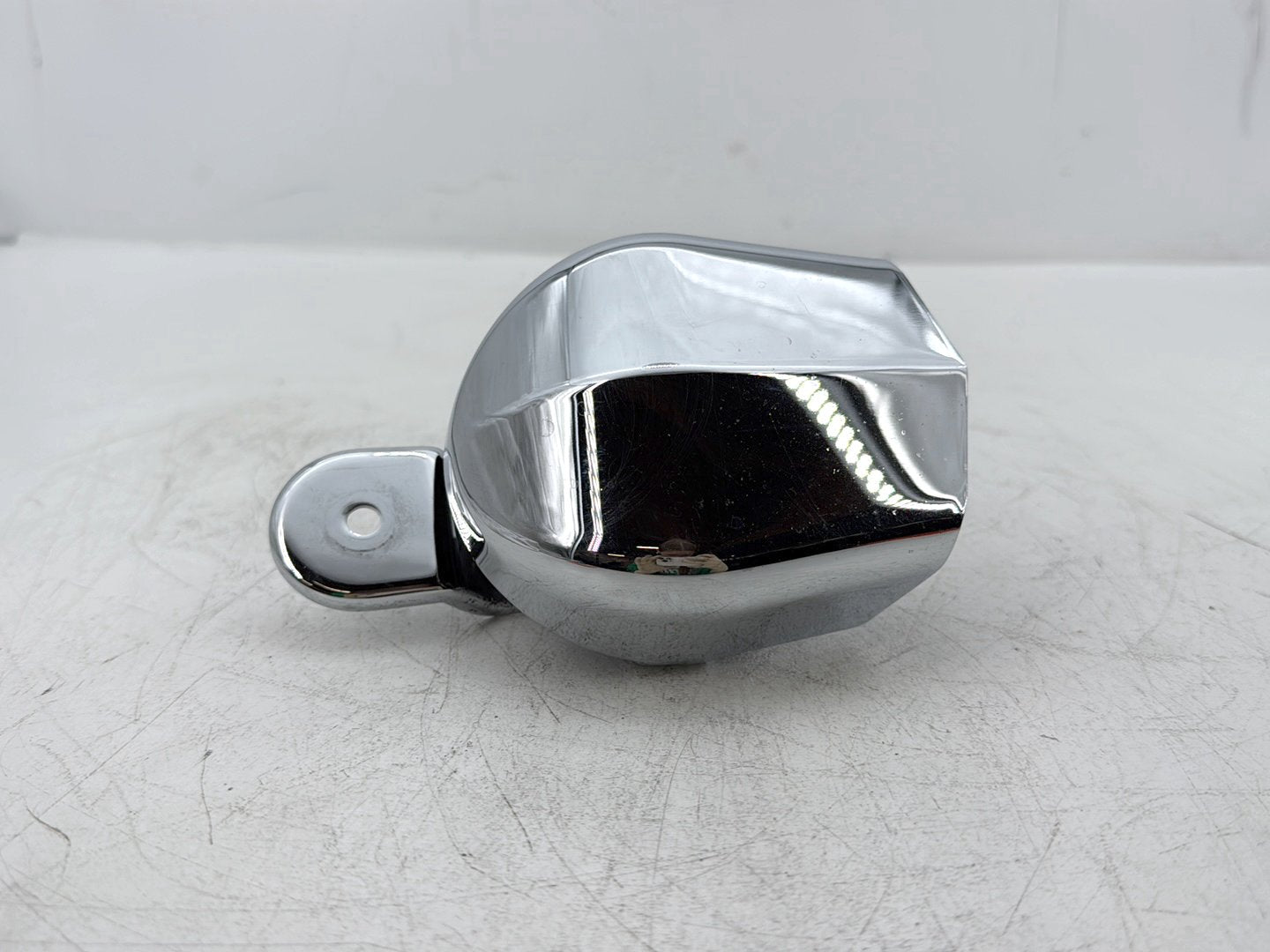 2014 Harley Street Glide Touring FLHXS OEM Horn Signal Klaxon Chrome Cover