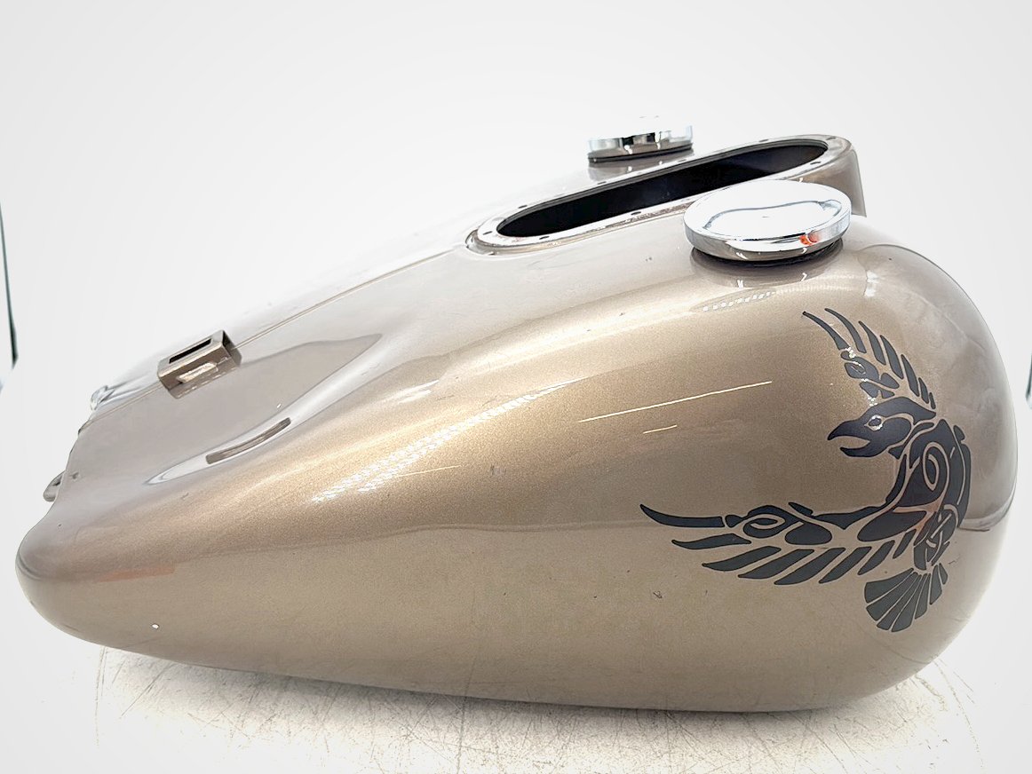 2004 Harley Road King Touring Custom FLHRSI OEM Fuel Gas Tank Gasoline Reservoir