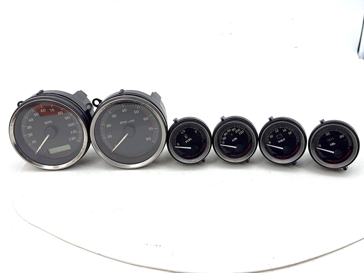 2007 - 2011 Harley-Davidson Touring Electra Glide Ultra Air Oil Volt Fuel Tacho Speedo Gauges 67349-08