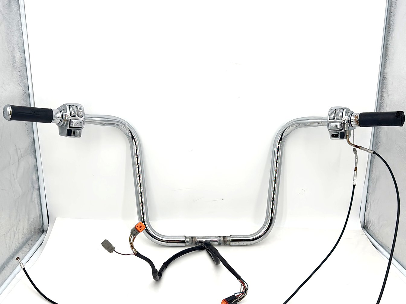 1999 - 2006 Harley-Davidson Touring Road King Custom Handlebars Left Right Switches Controls 71685-06A
