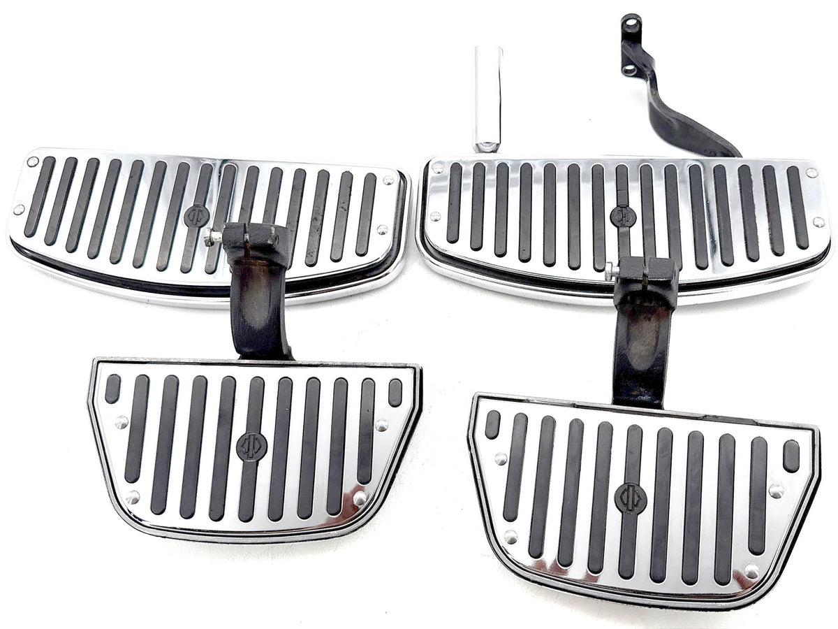 97 Harley Heritage Softail Classic Left Right Driver & Pass Floorboard Foot Rest