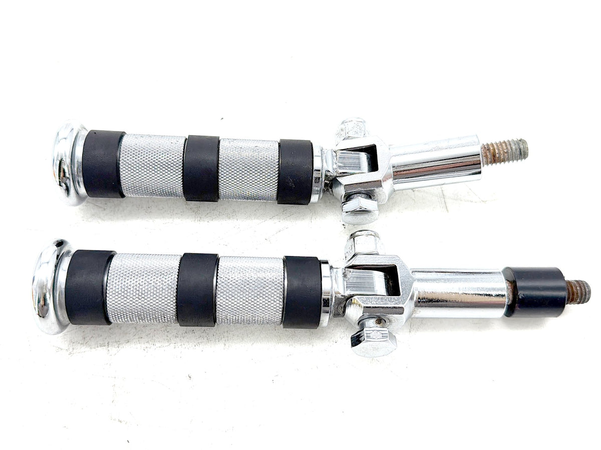 2001 Harley Softail Deuce FXSTD OEM Passenger Left & Right Foot Pegs