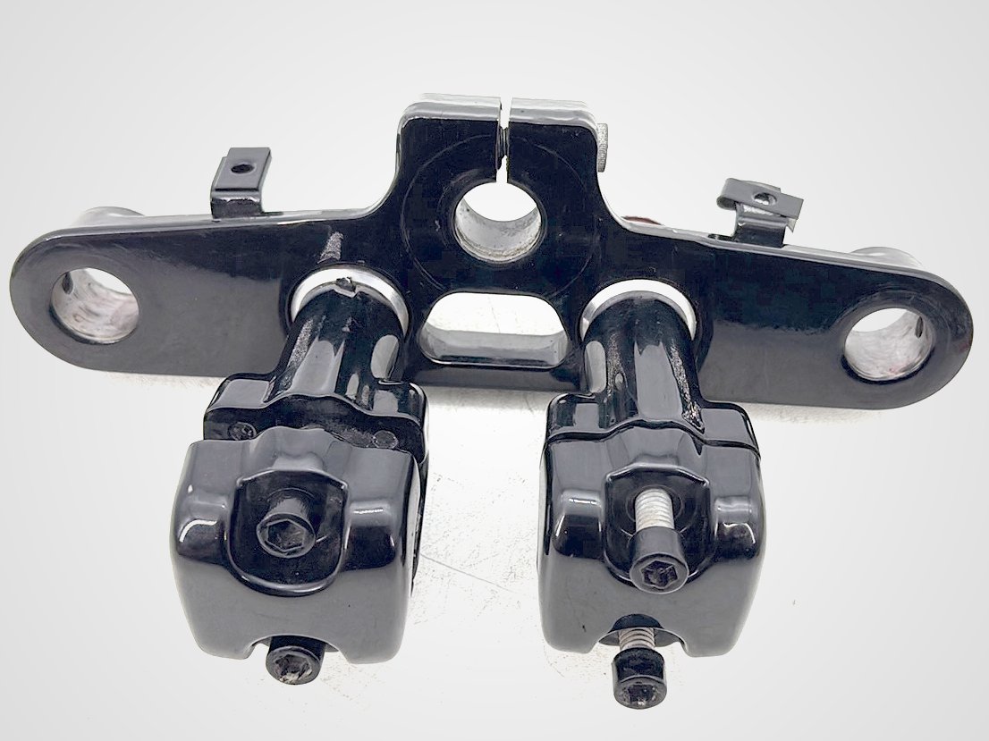 2011 Harley Softail FLSTFB Fat Boy OEM Front Fork Upper Triple Tree Clamps