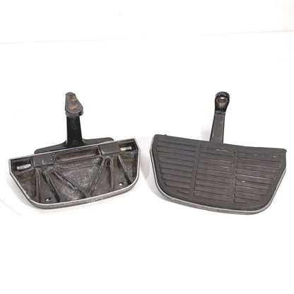 1999 - 2006 Harley-Davidson Touring Electra Glide Ultra Left & Right Passenger Floorboard Foot Rest 52719-93B
