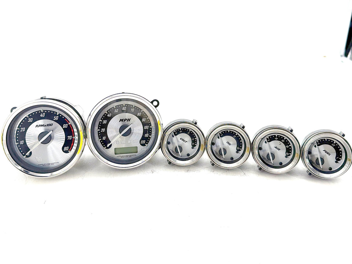 2007 Harley Electra Glide Touring CVO Air Oil Volt Fuel Tacho Speedo Gauges 44K