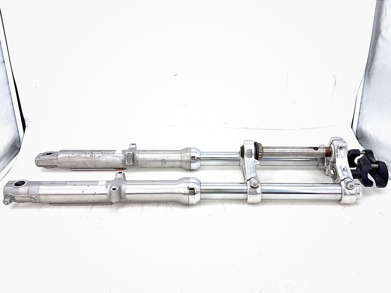 2006 Harley Sportster XL883L Low Front Triple Tree Set &amp; LH RH Fork Legs Sliders