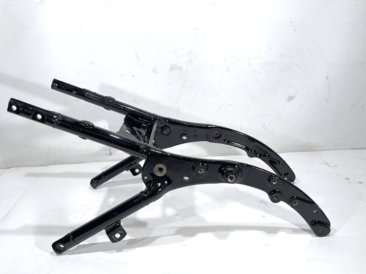 2010 Harley Electra Glide Touring FLHTCU OEM Rear Sub Frame Subframe Tail Rail