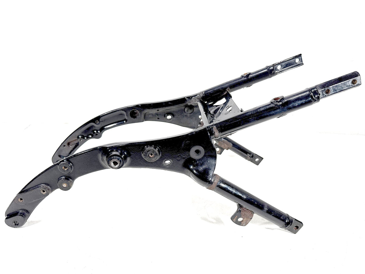 13 Harley Street Glide Touring FLHX OEM Rear Back Sub Frame Rail Bar 48079-09BHP