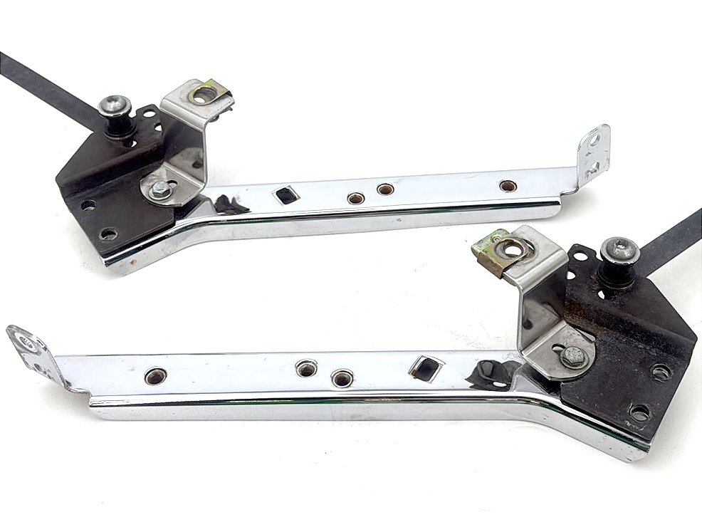2005 Harley Touring FLHRCI Road King Classic OEM Left Right Saddlebag Fender Struts Brackets