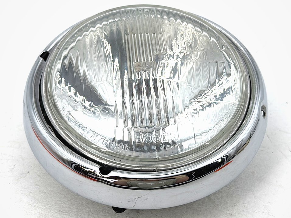 1999 - 2006 Harley-Davidson Touring Road King Police Headlight Headlamp Head Light Halogen  	67702-81A