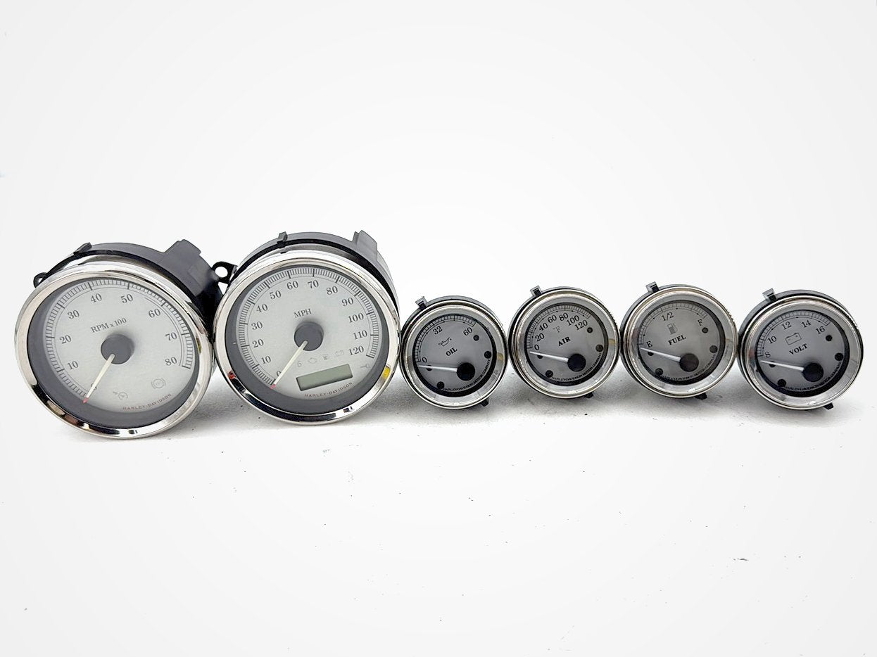 2013 Harley Street Glide Touring FLHX OEM Air Oil Volt Fuel Tacho Speedo Gauges