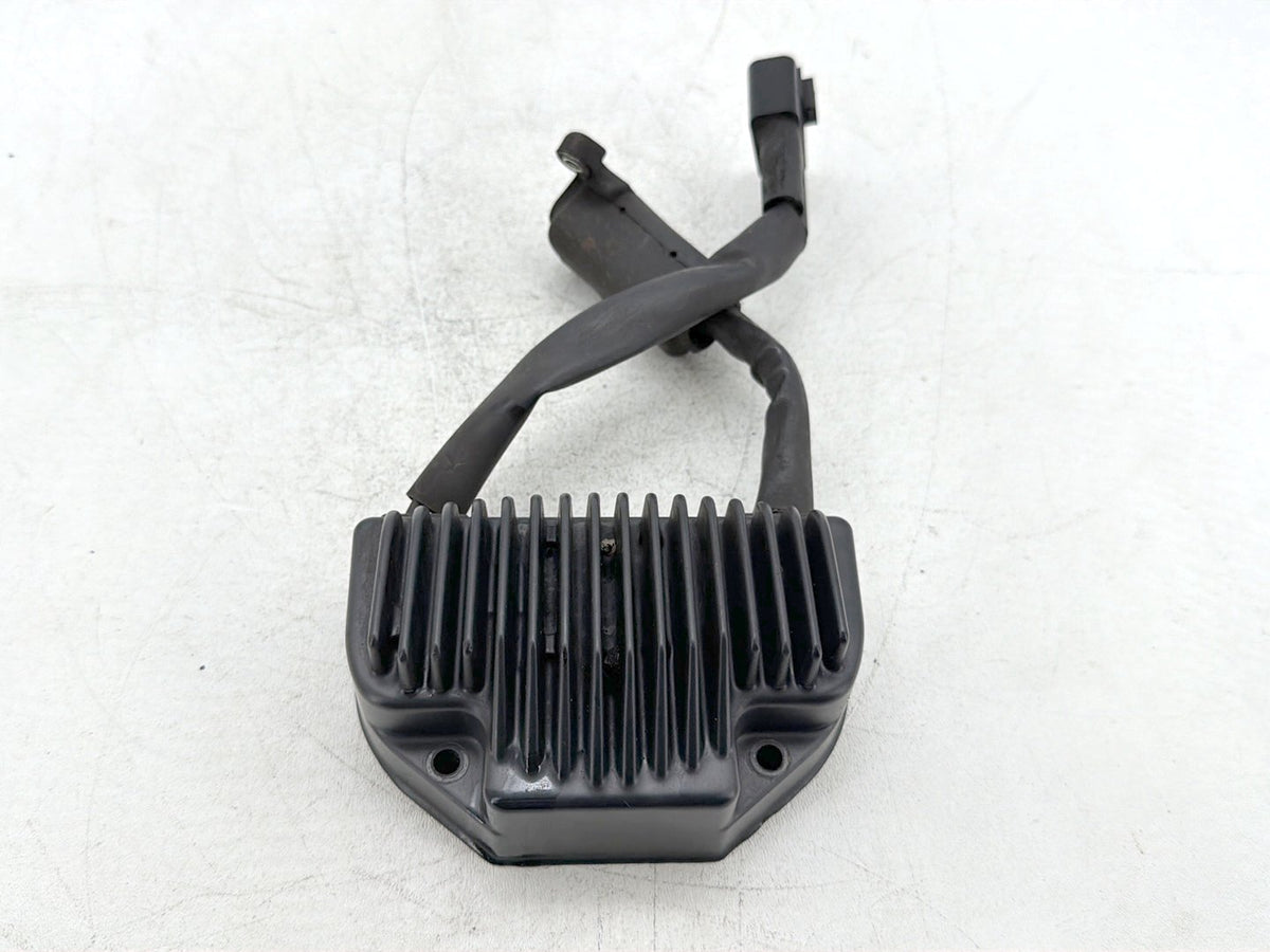 2005 Harley Dyna Wide Glide FXDWG OEM Voltage Regulator Rectifier