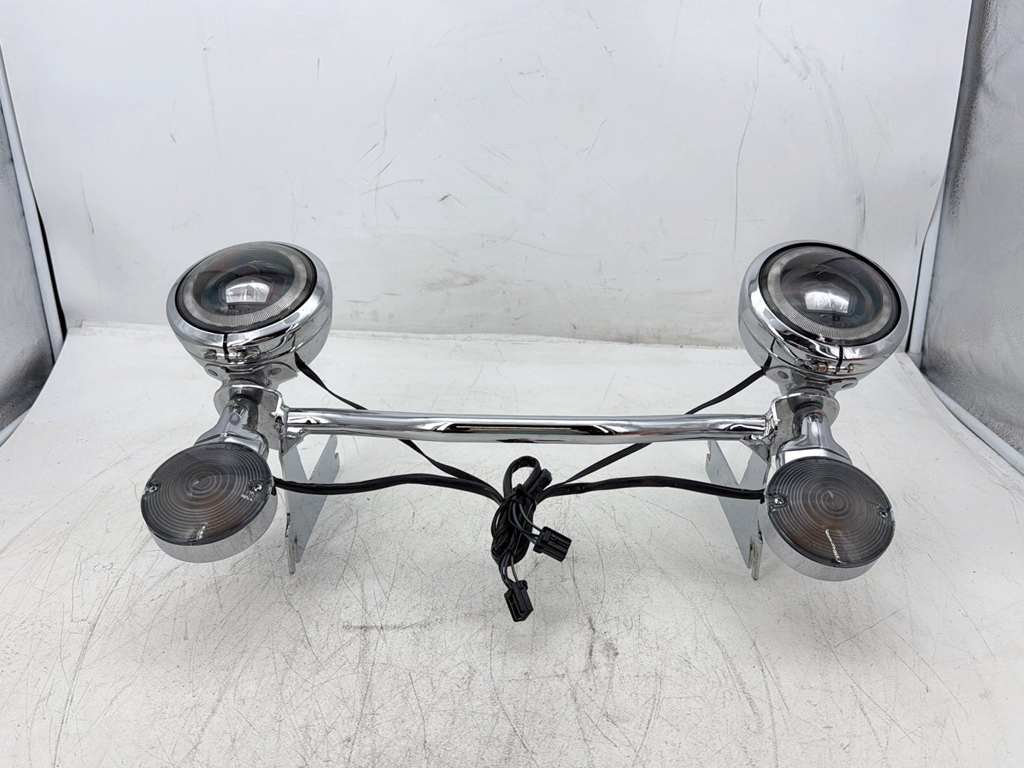 2007 Harley Electra Glide Touring Ultra FLHTCUI OEM Front Turn Signal Indicators Aux Light Bar