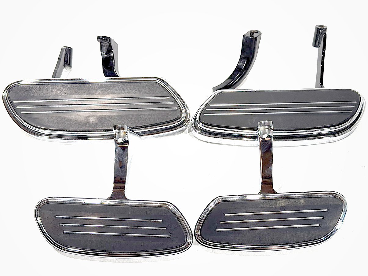 2010 Harley Street Glide Touring FLHX OEM Left Right Driver & Pass Floorboard Foot Rest