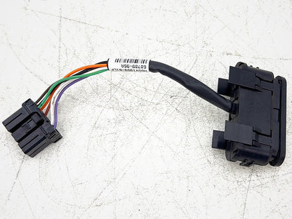 2011 Harley Street Glide Touring FLHX OEM Dash Indicator Lamp Wire Plug 68789-96A