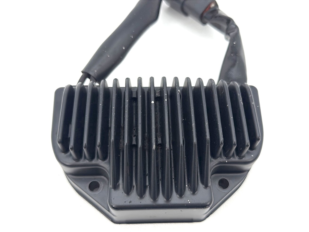 1999 - 2006 Harley-Davidson Dyna Low Rider Voltage Regulator Rectifier  74631-04